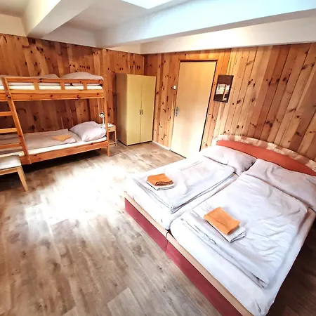 Vranovska Plaz بيت للعطل
